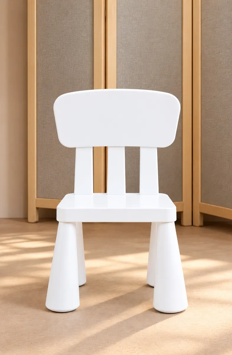 Bella Kids Chair & Table on rent – Rentals by WedLoc