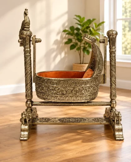 Royal Heirloom Cradle on rent – Rentals by WedLoc