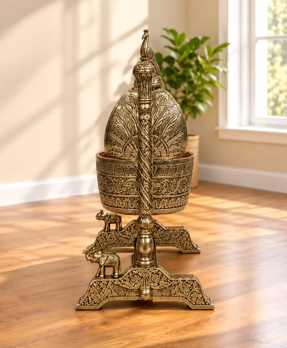 Royal Heirloom Cradle on rent – Rentals by WedLoc